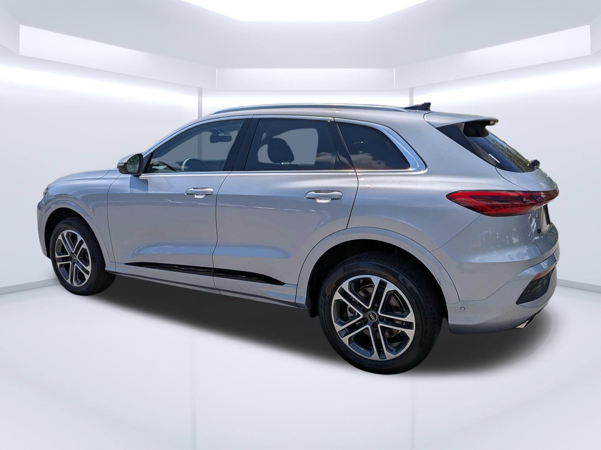 New 2026 Audi Q5 Premium AWD/4WD image 5