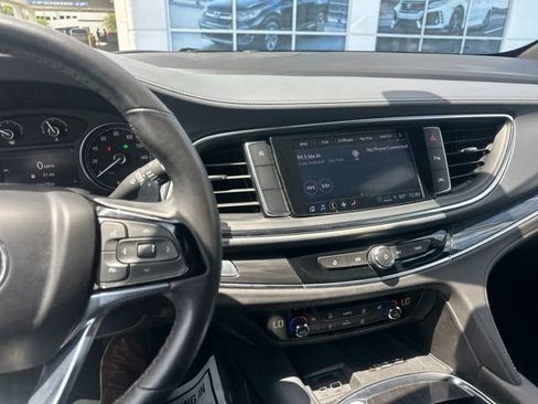 Used 2023 Buick Enclave Essence FWD image 31