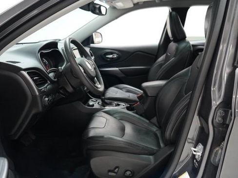 Used 2022 Jeep Cherokee Limited image 15