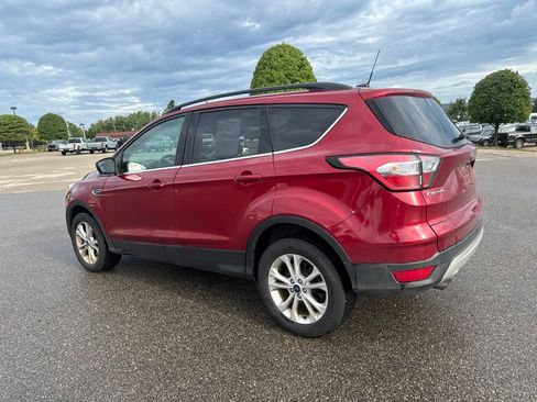 Used 2018 Ford Escape SE AWD/4WD image 3