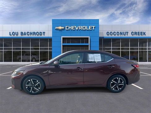 Used 2024 Nissan Sentra SV image 5