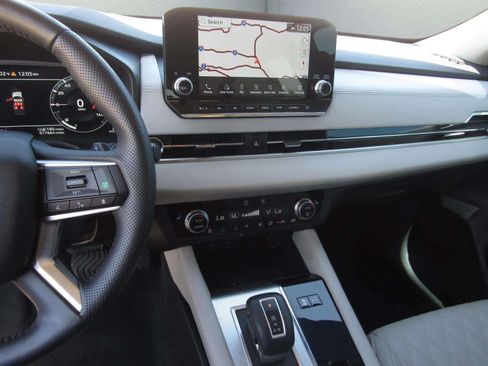 Used 2025 Mitsubishi Outlander SEL AWD/4WD image 19