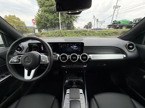 Used 2020 Mercedes-Benz GLB 250 4MATIC image 18