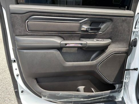 Used 2025 RAM 1500 RHO AWD/4WD image 17