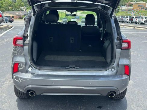 Used 2024 Ford Escape ST-Line w/ Tech Pack #1 FWD image 5