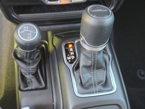 New 2026 Jeep Gladiator Sport image 16