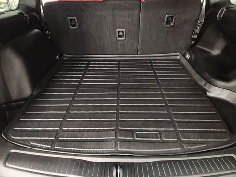 Used 2024 Jeep Grand Cherokee Altitude AWD/4WD image 32