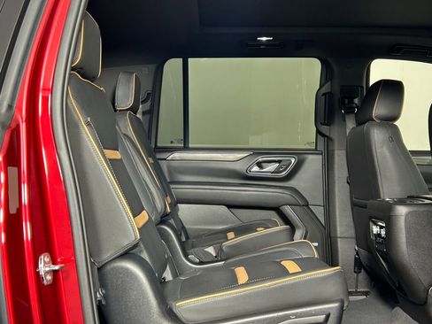Used 2023 GMC Yukon XL AT4 w/ Technology Package image 13