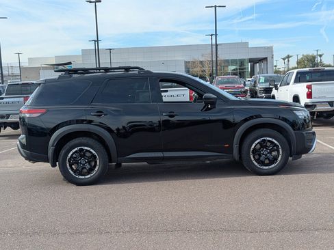 Used 2023 Nissan Pathfinder Rock Creek image 7