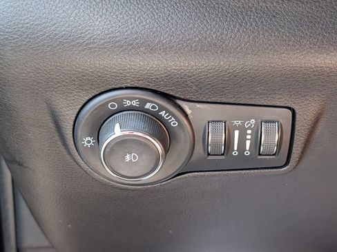 Used 2022 Jeep Compass Limited AWD/4WD image 11