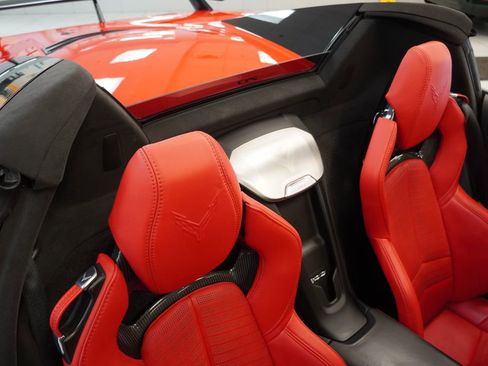 Used 2023 Chevrolet Corvette Stingray Premium Conv w/ Z51 Performance Package RWD image 23