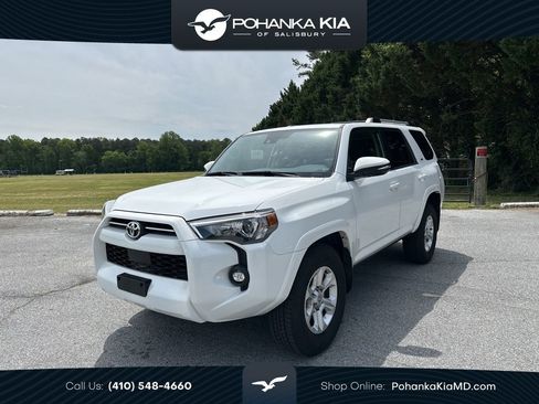 Used 2024 Toyota 4Runner SR5 Premium w/ Moonroof Package RWD image 1