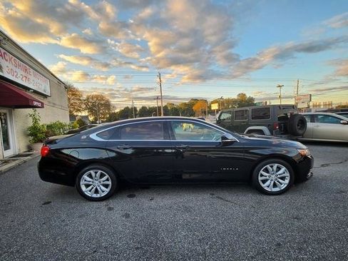 Used 2017 Chevrolet Impala LT image 8