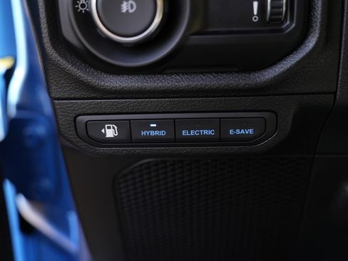 Used 2024 Jeep Wrangler Unlimited w/ Convenience Group AWD/4WD image 47