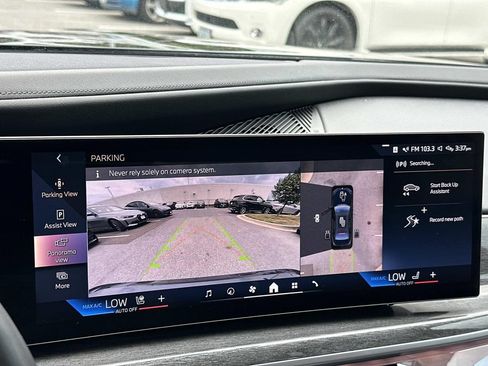 Used 2023 BMW 760i xDrive w/ Parking Assistance Package AWD/4WD image 13