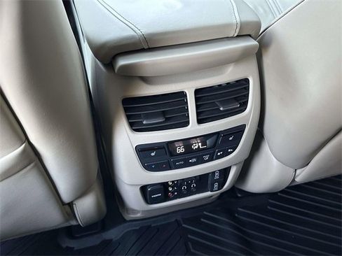Used 2017 Acura MDX SH-AWD image 15