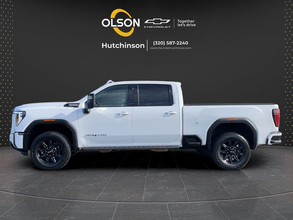 Used 2024 GMC Sierra 3500 AT4 w/ AT4 Premium Plus Package AWD/4WD image 3