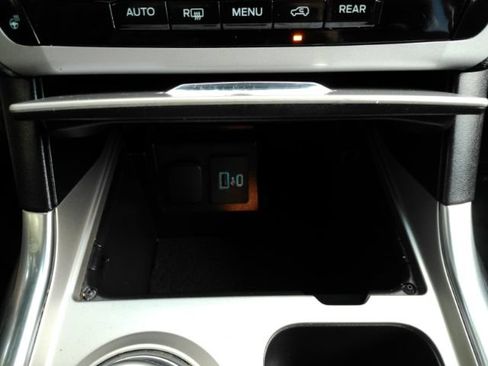 Used 2023 Ford Explorer XLT w/ Equipment Group 202A RWD image 44
