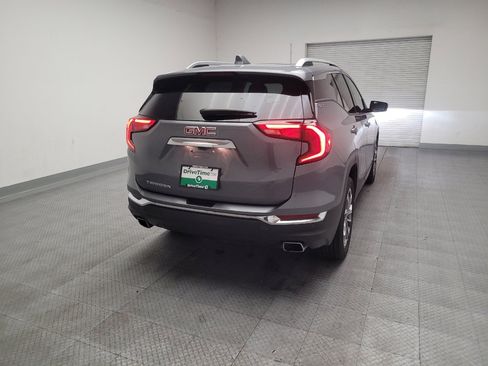 Used 2019 GMC Terrain SLT w/ Preferred Package FWD image 7
