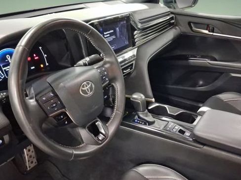 Used 2025 Toyota Camry SE FWD image 28