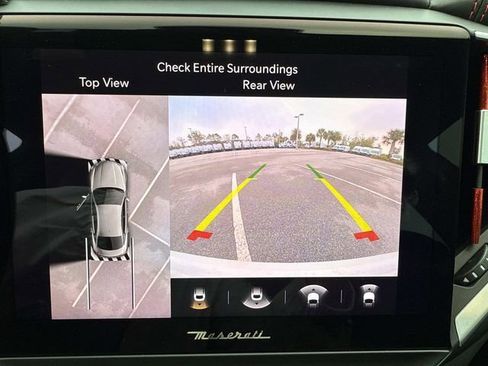 Used 2023 Maserati Ghibli Modena image 30