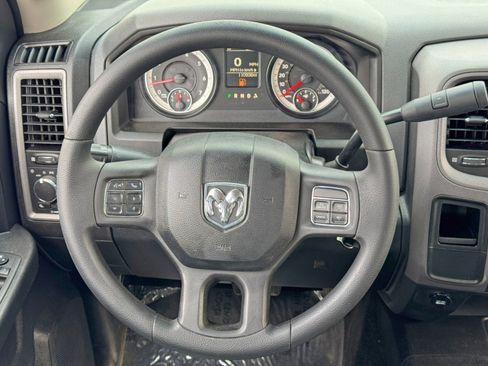 Used 2014 RAM 2500 Tradesman w/ Chrome Appearance Group image 17