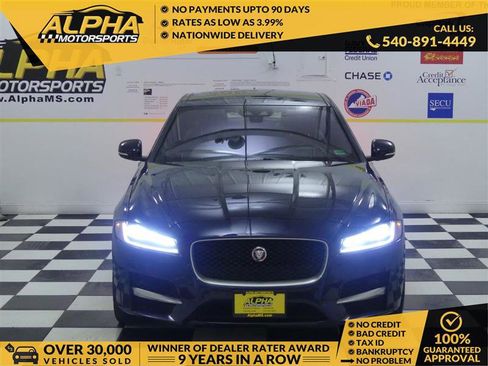 Used 2017 Jaguar XF R-Sport image 1