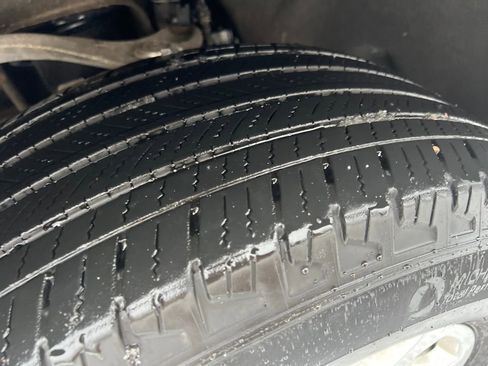 Used 2024 Chevrolet Suburban LT image 28