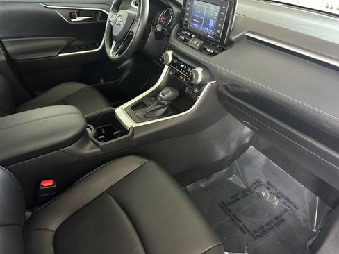 Used 2022 Toyota RAV4 XLE Premium FWD image 15