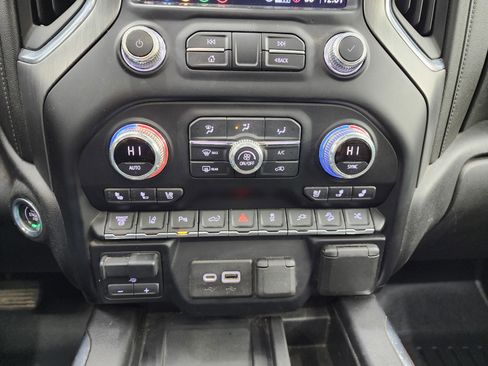 Used 2022 GMC Sierra 2500 Denali image 16