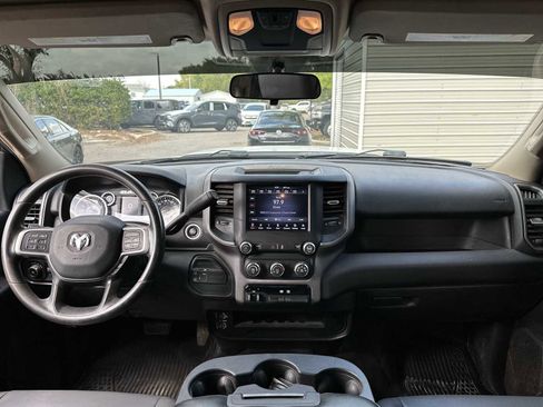 Used 2020 RAM 3500 Tradesman w/ Chrome Appearance Group image 14