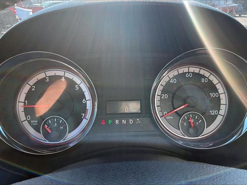 Used 2017 Dodge Grand Caravan SE FWD image 24