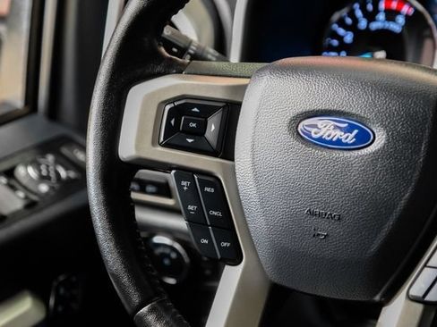 Used 2022 Ford F350 Lariat w/ Lariat Value Package AWD/4WD image 17