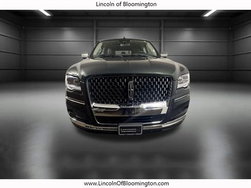 Used 2022 Lincoln Navigator L Black Label image 10