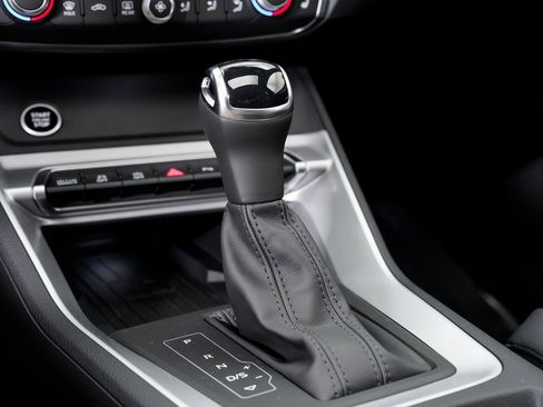 New 2025 Audi Q3 2.0T Premium image 18