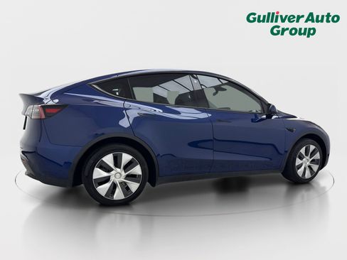 Used 2021 Tesla Model Y Long Range AWD/4WD image 9
