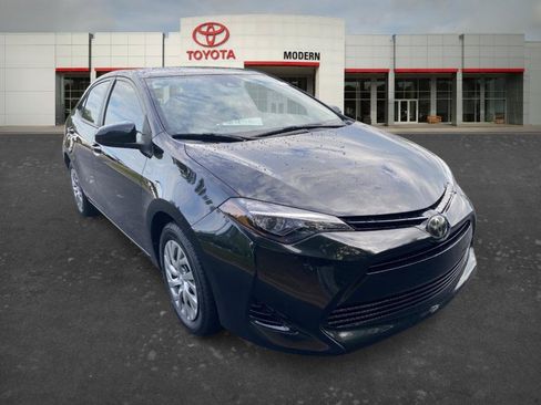 Certified 2017 Toyota Corolla LE FWD image 3