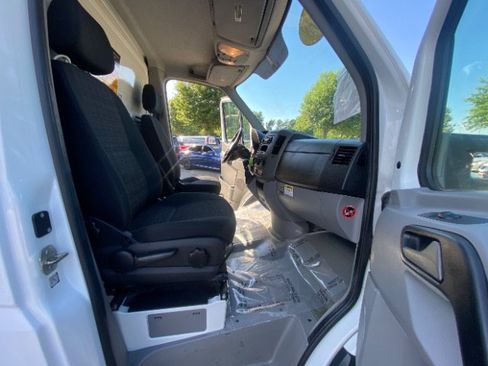 Used 2018 Mercedes-Benz Sprinter 3500 w/ Swivel Seat Package image 16