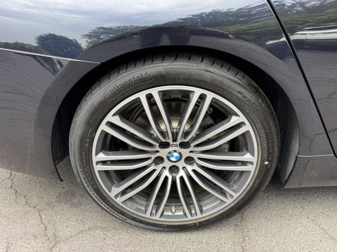 Used 2019 BMW 530i xDrive w/ M Sport Package AWD/4WD image 42