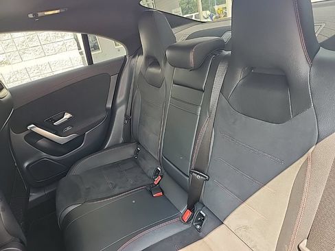 Used 2023 Mercedes-Benz CLA 250 4MATIC image 15