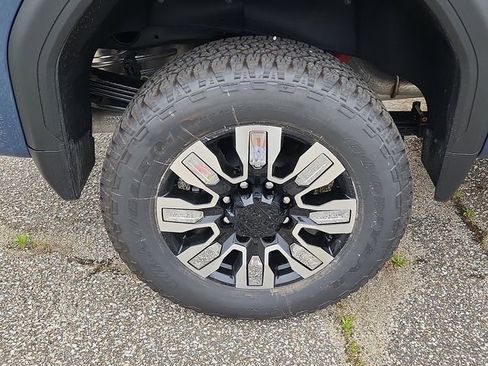 New 2026 GMC Sierra 2500 Denali w/ Denali Reserve Package AWD/4WD image 5