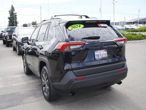Used 2024 Toyota RAV4 XLE Premium w/ Weather Package AWD/4WD image 8