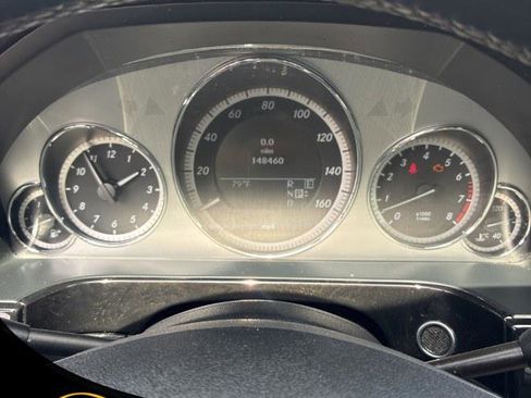 Used 2011 Mercedes-Benz E 350 4MATIC Sedan image 21