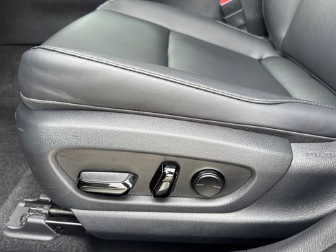 Used 2023 Lexus UX 250h FWD w/ Accessory Package (Z2) image 15