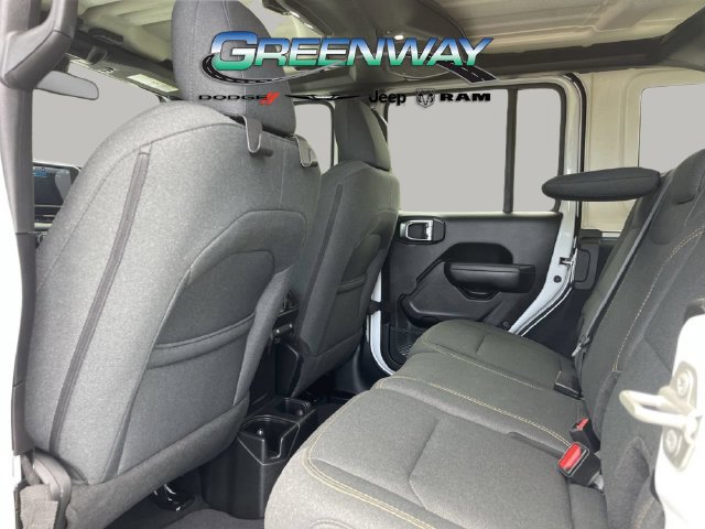 Used 2024 Jeep Wrangler Unlimited Sport AWD/4WD image 16