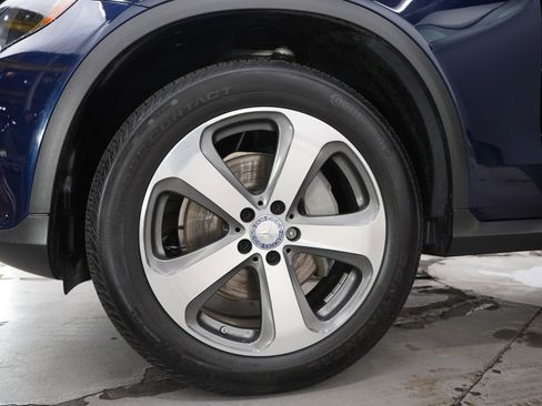 Used 2016 Mercedes-Benz GLC 300 4MATIC image 32