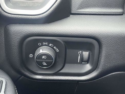 Used 2024 RAM 2500 Big Horn w/ Bed Utility Group image 24