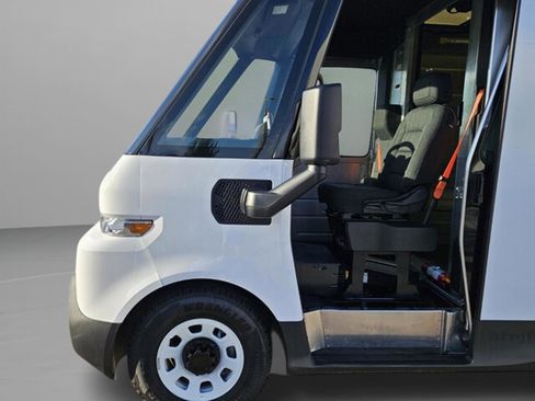 New 2025 Chevrolet Brightdrop 400 w/ Battery Pack, Max Range image 11