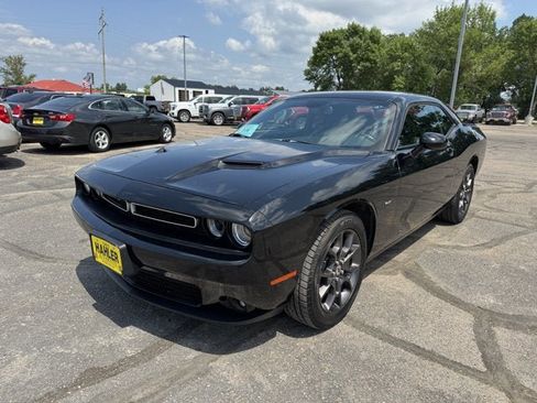 Used 2018 Dodge Challenger GT AWD/4WD image 4