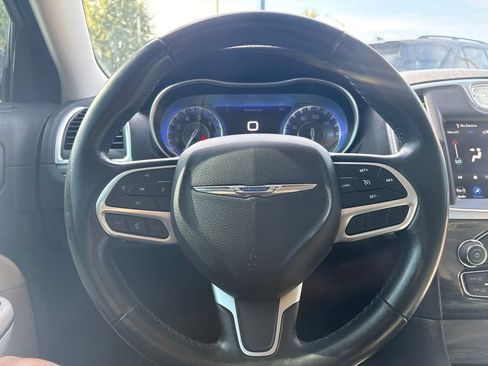 Used 2019 Chrysler 300 Touring w/ Sport Appearance Package RWD image 26